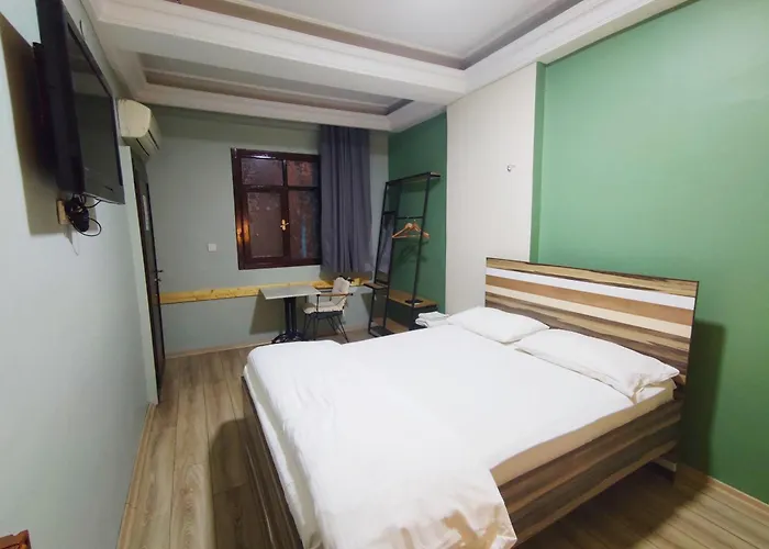 yolohostel